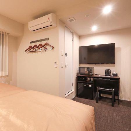 Hotel Livemax Shinyokohama Yokohama  Exteriör bild
