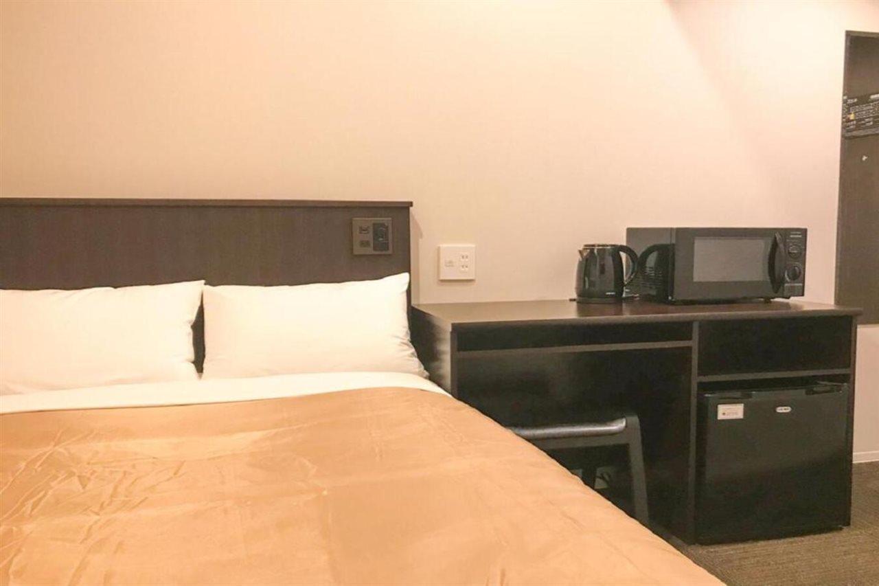 Hotel Livemax Shinyokohama Yokohama  Exteriör bild