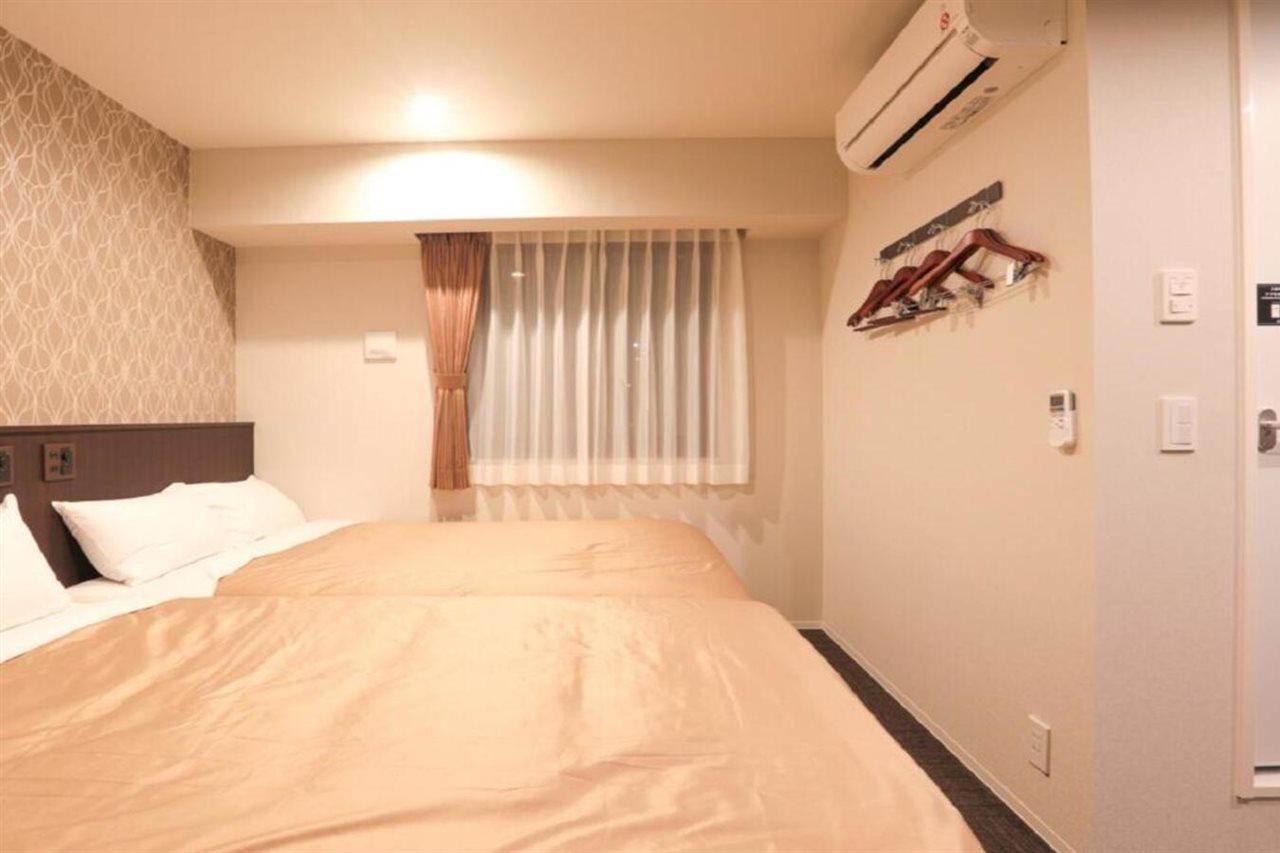 Hotel Livemax Shinyokohama Yokohama  Exteriör bild